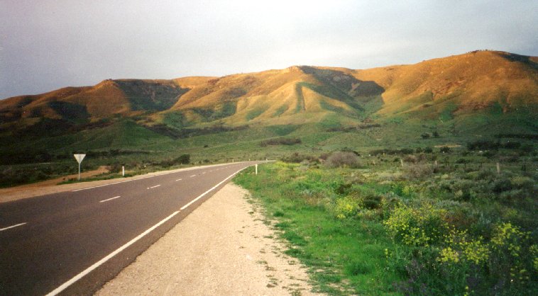 horrocks-pass-w.jpg 69.5K