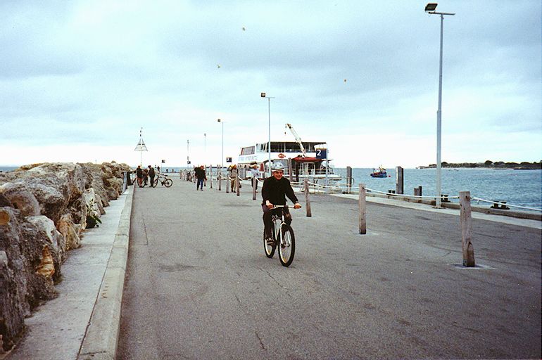 ri-sillybike.jpg 70.1K